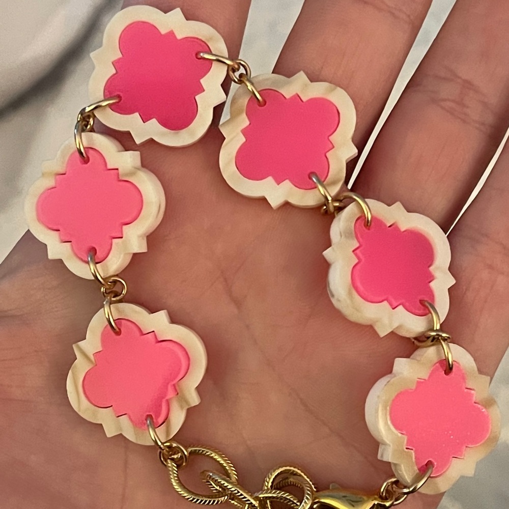Gorgeous fun pink bracelet